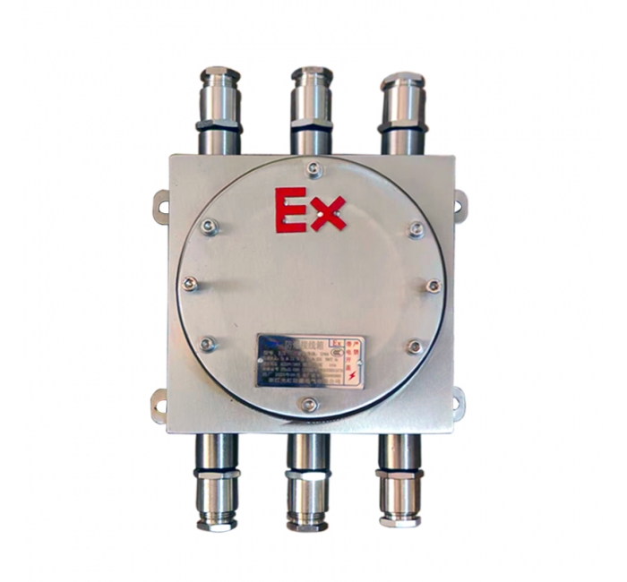 炼油厂不锈钢防爆接线箱IIC防爆端子箱